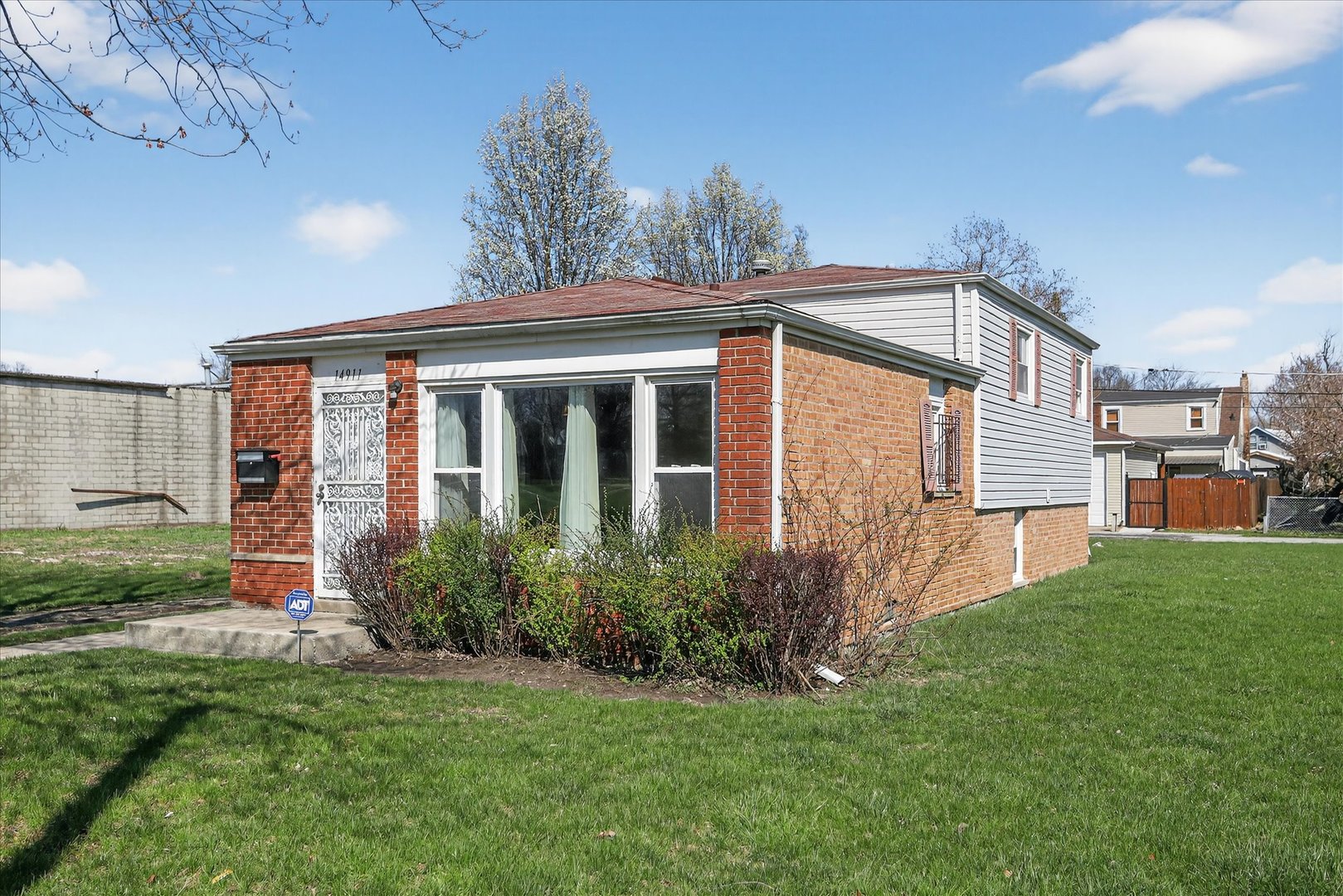 14911 Page Avenue, Harvey, IL 60426