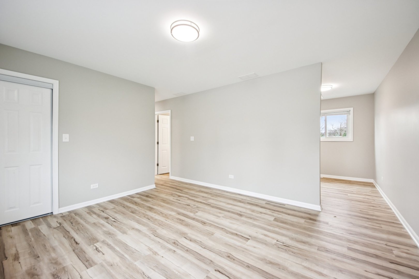 65 Della Street, Crystal Lake, IL 60014