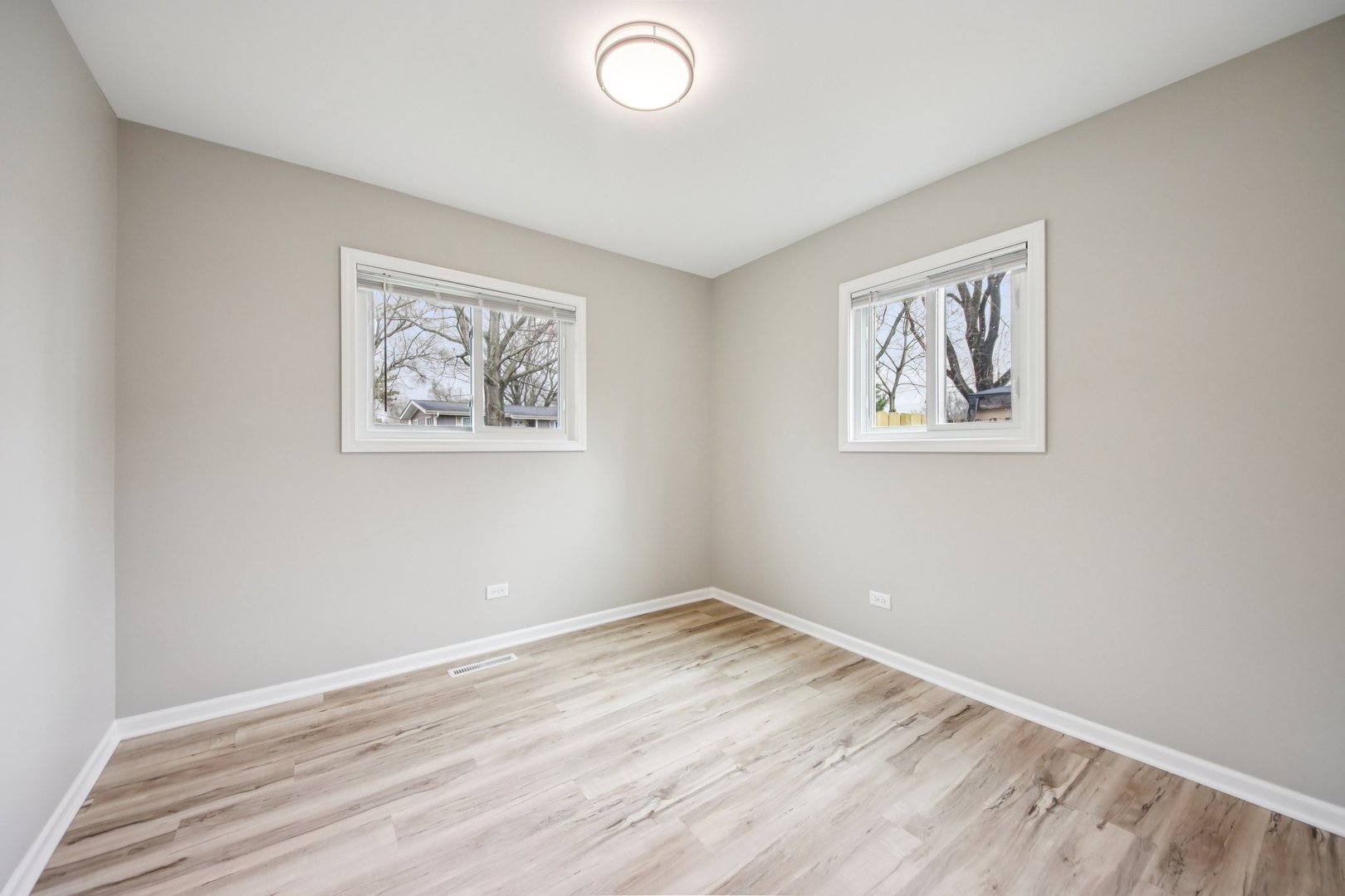 65 Della Street, Crystal Lake, IL 60014