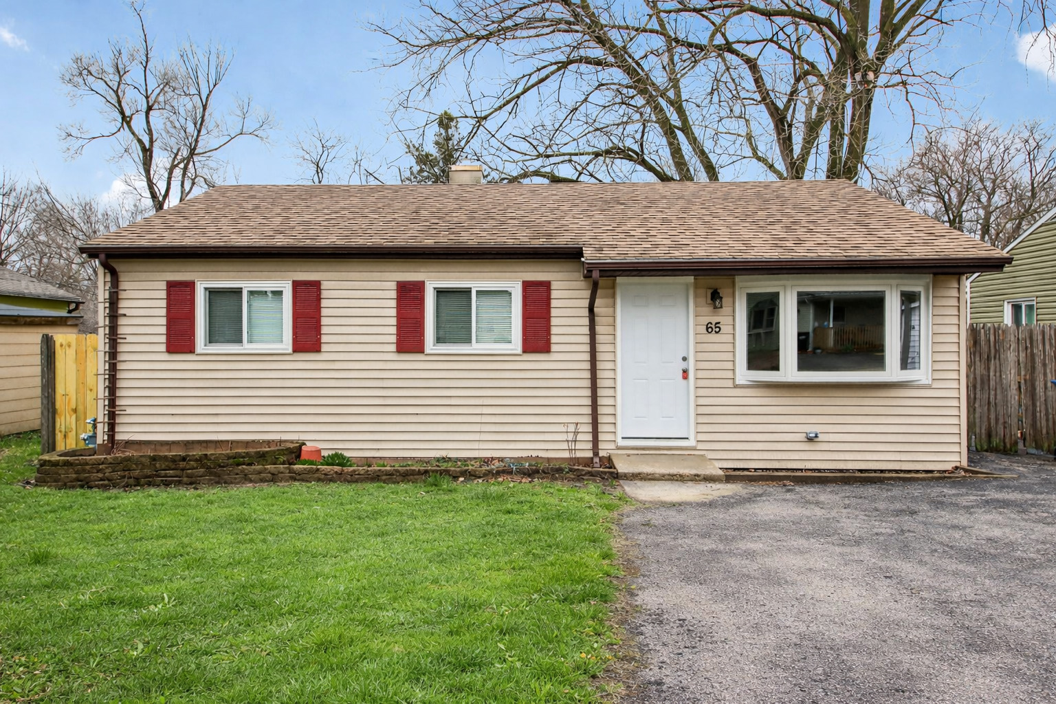 65 Della Street, Crystal Lake, IL 60014