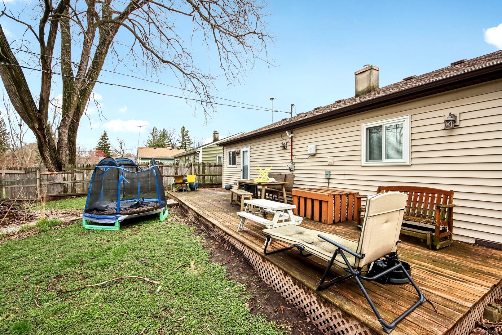 65 Della Street, Crystal Lake, IL 60014