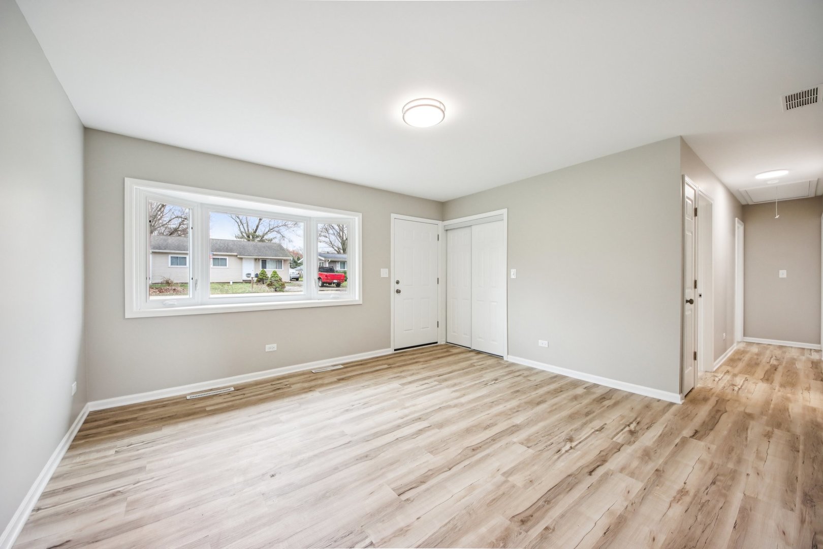 65 Della Street, Crystal Lake, IL 60014