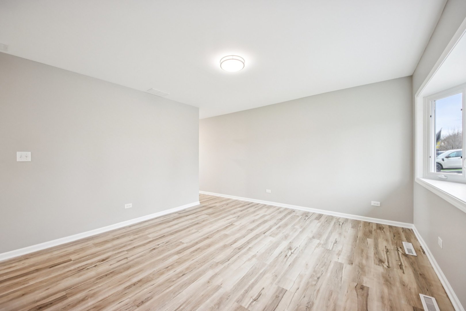 65 Della Street, Crystal Lake, IL 60014