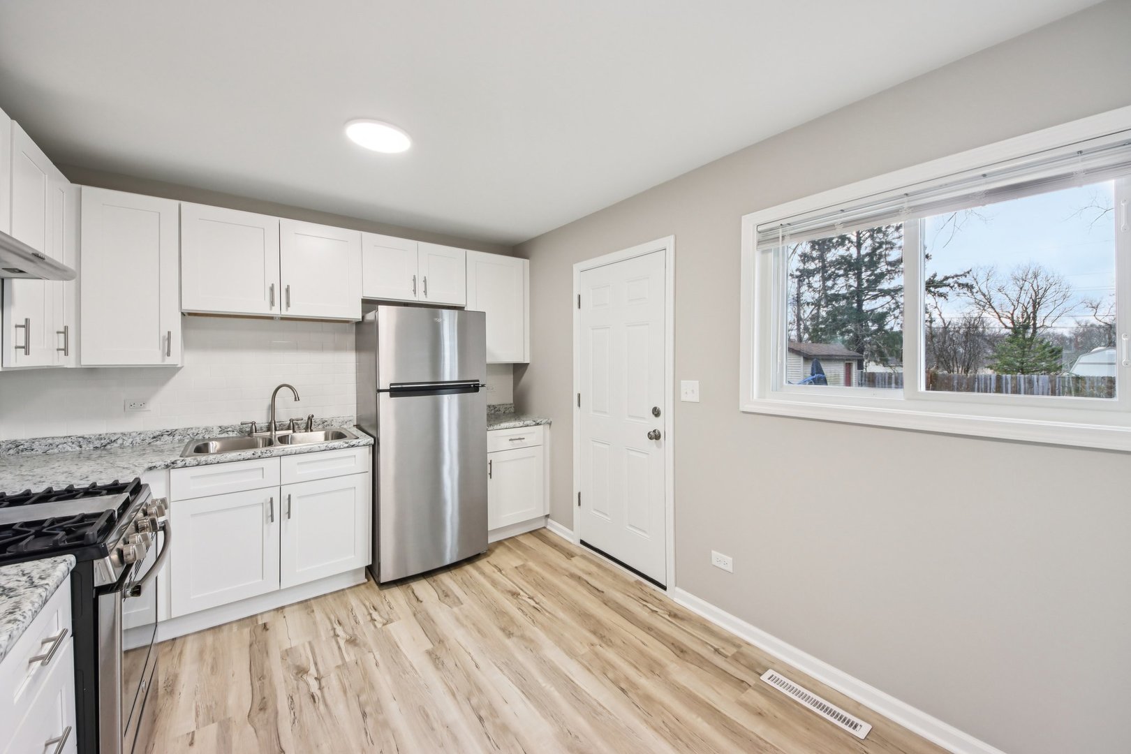 65 Della Street, Crystal Lake, IL 60014