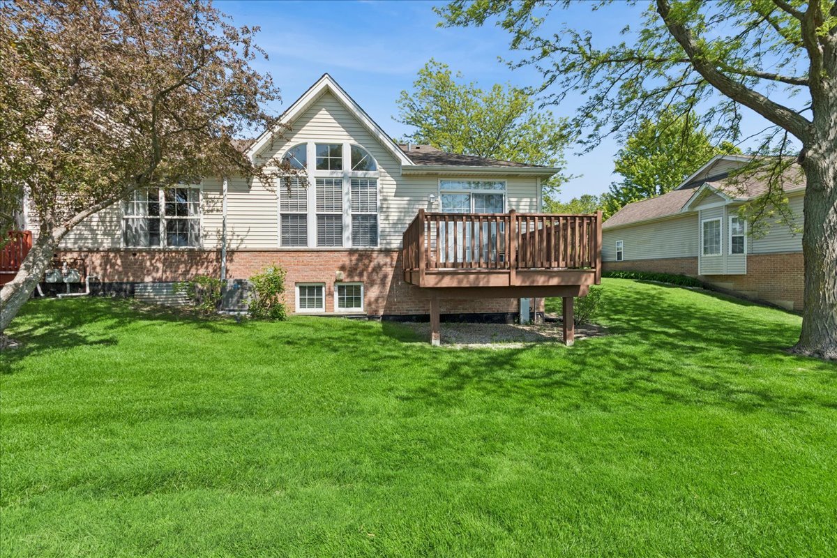 16766 S Sunset Ridge Court, Lockport, IL 60441
