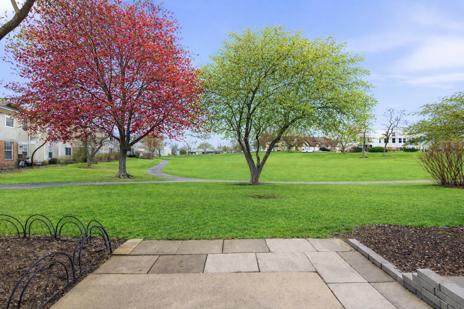 1941 Quaker Hollow Lane #1941, Streamwood, IL 60107