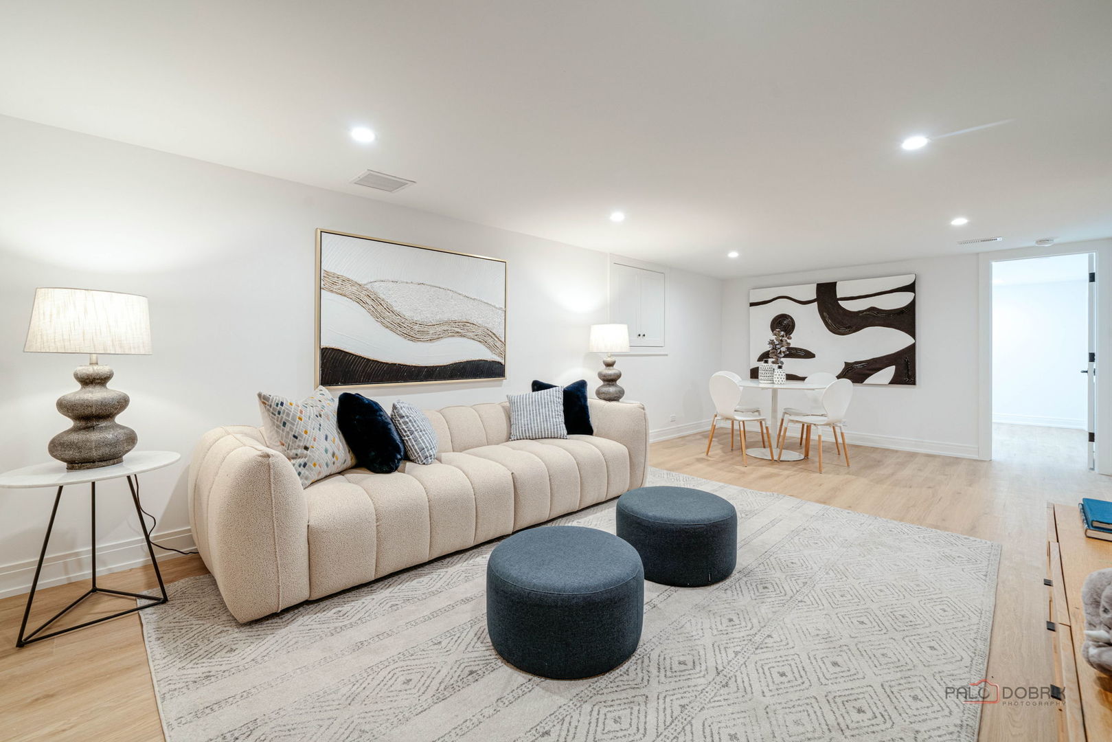 707 Brierhill Road, Deerfield, IL 60015