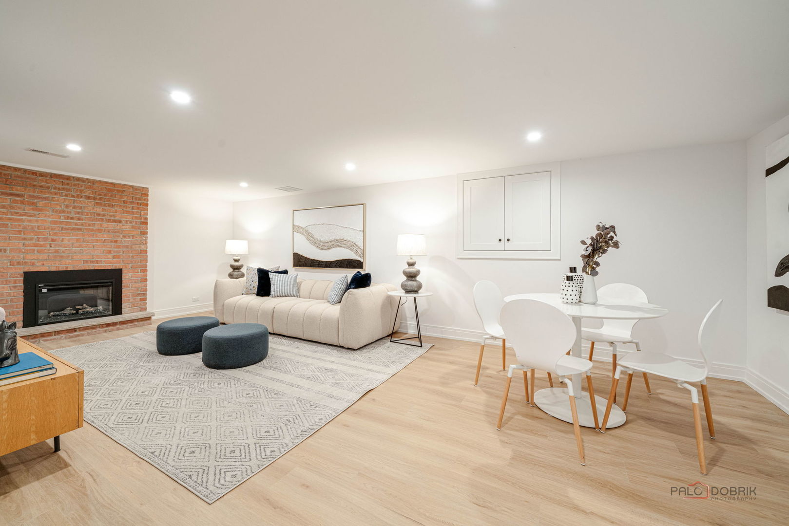 707 Brierhill Road, Deerfield, IL 60015