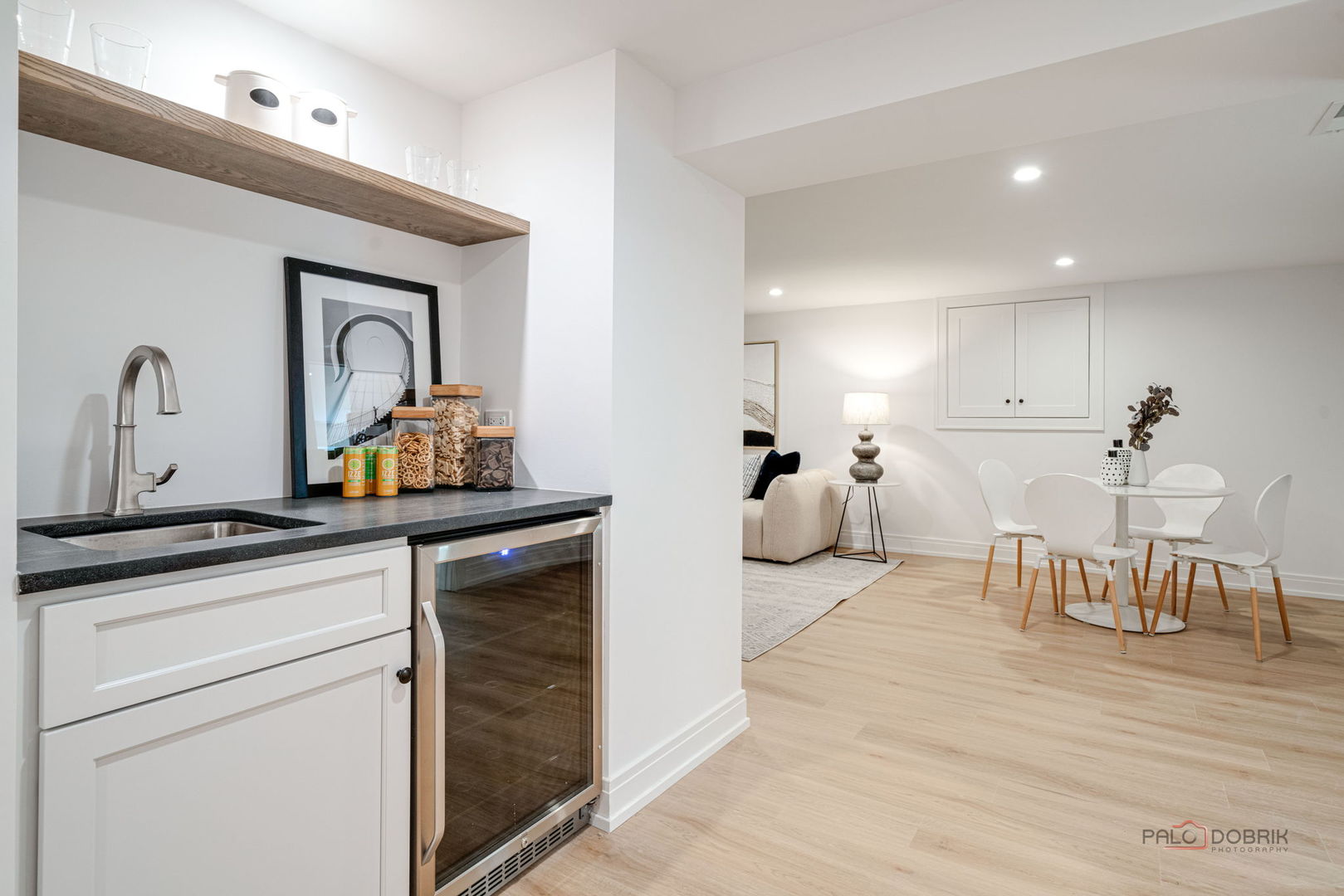 707 Brierhill Road, Deerfield, IL 60015