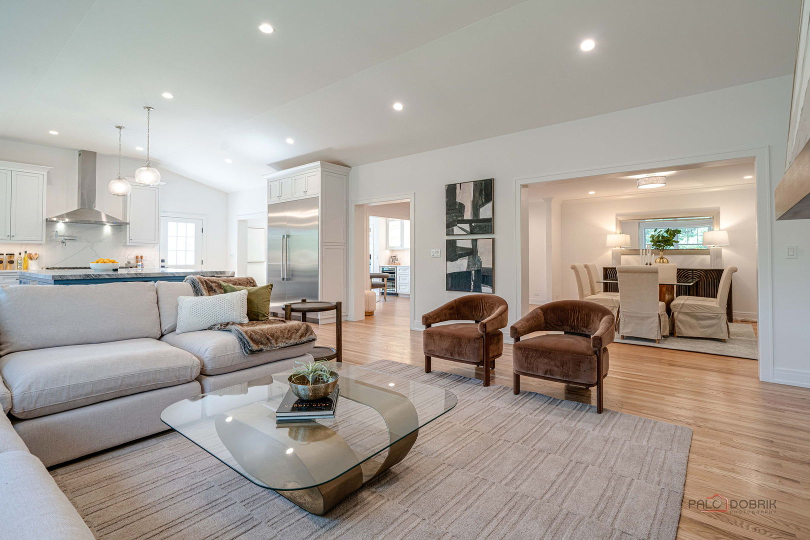 707 Brierhill Road, Deerfield, IL 60015