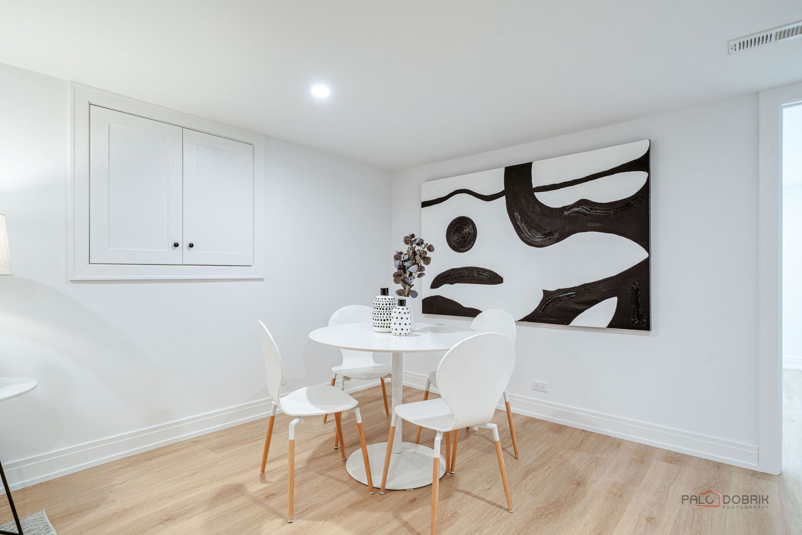 707 Brierhill Road, Deerfield, IL 60015