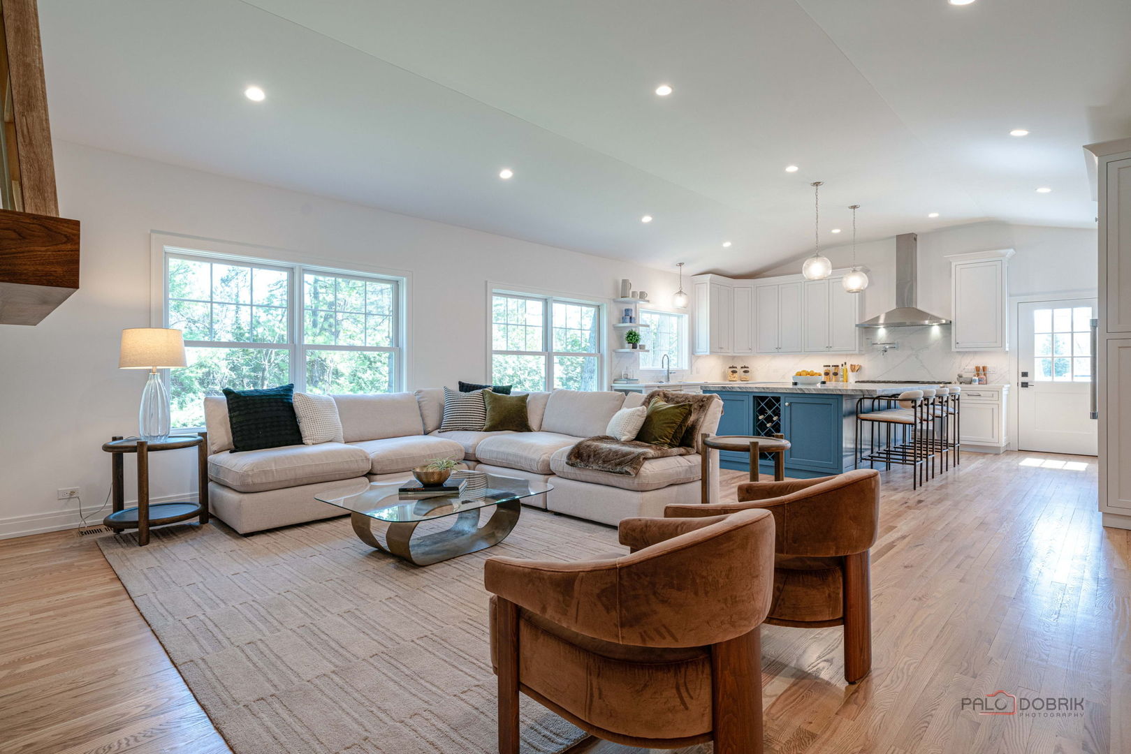 707 Brierhill Road, Deerfield, IL 60015