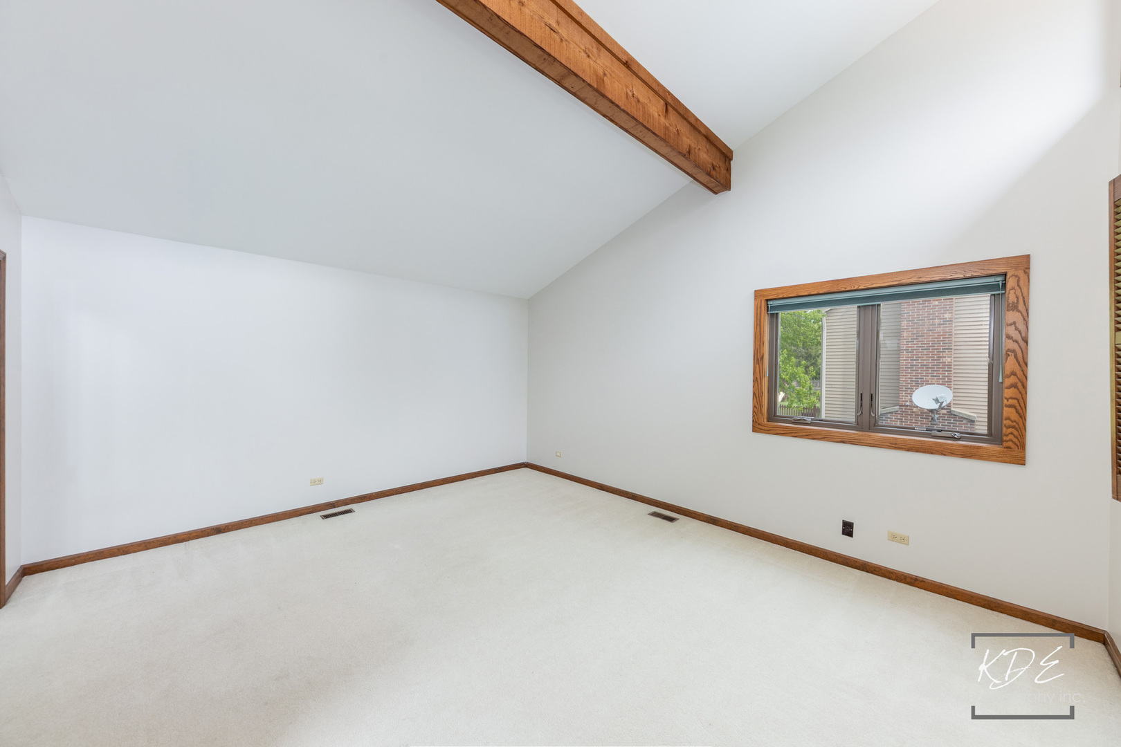 1213 Yorkshire Drive, Naperville, IL 60563
