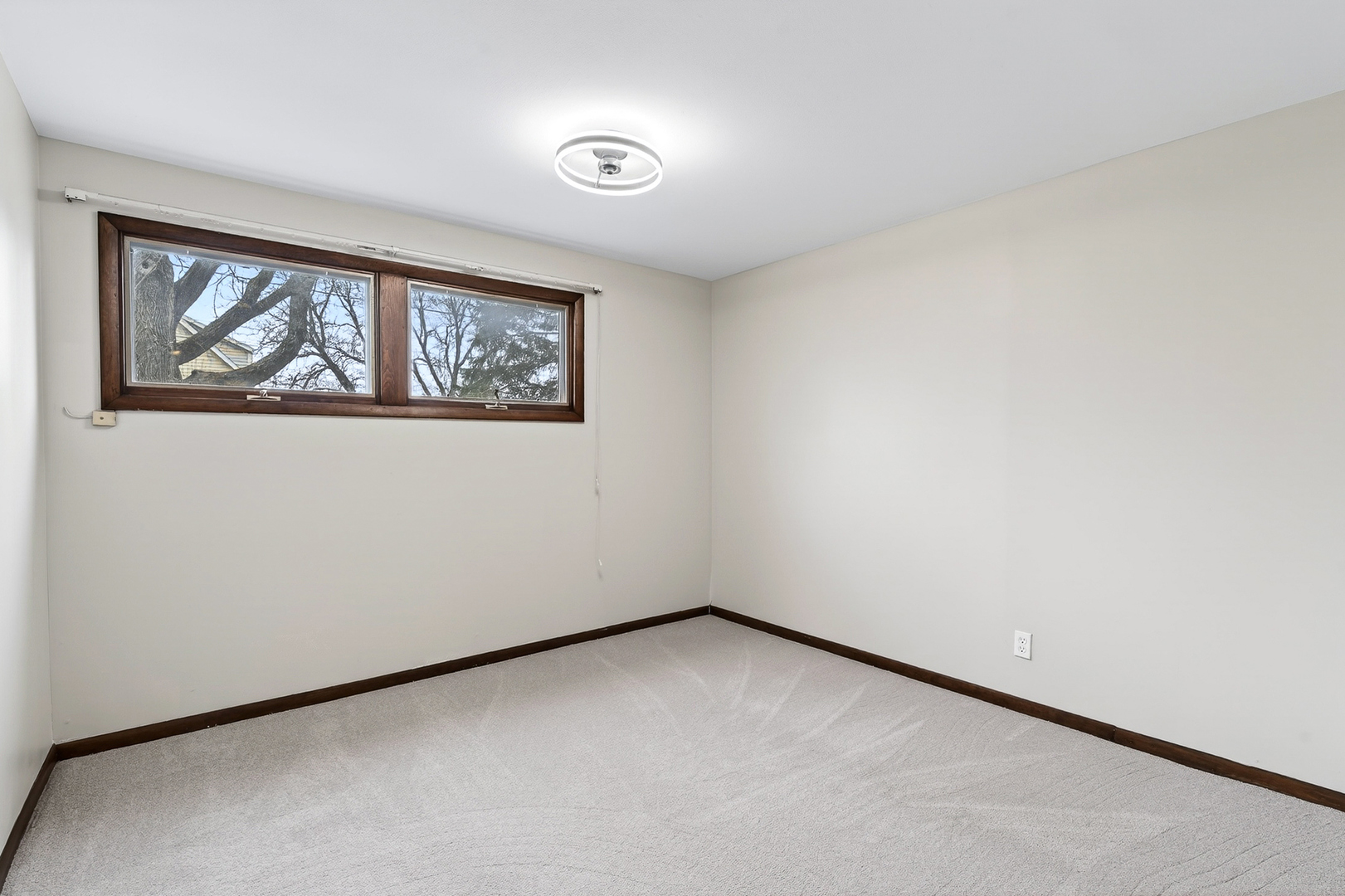 305 S 13th Street, St. Charles, IL 60174