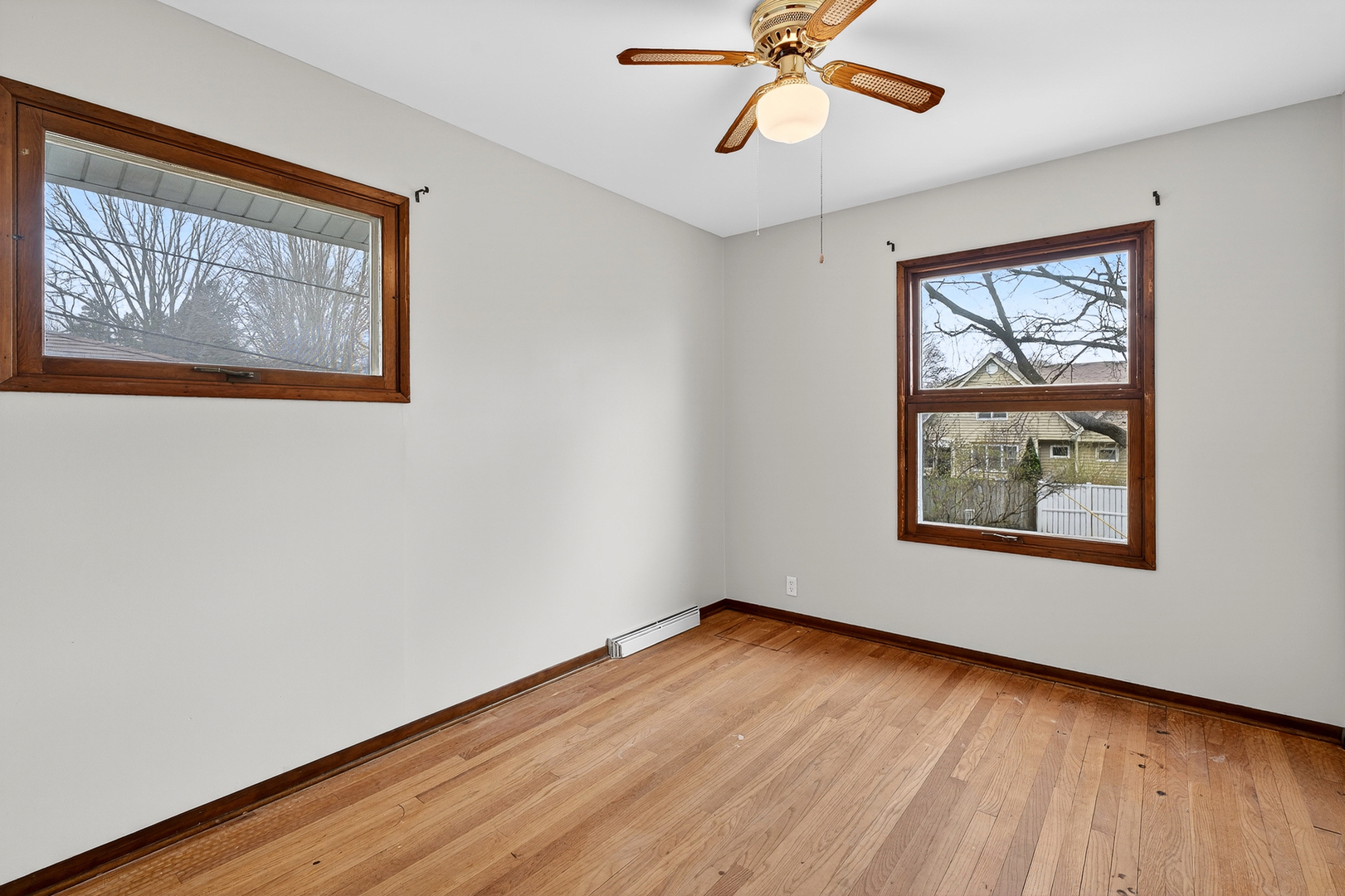 305 S 13th Street, St. Charles, IL 60174