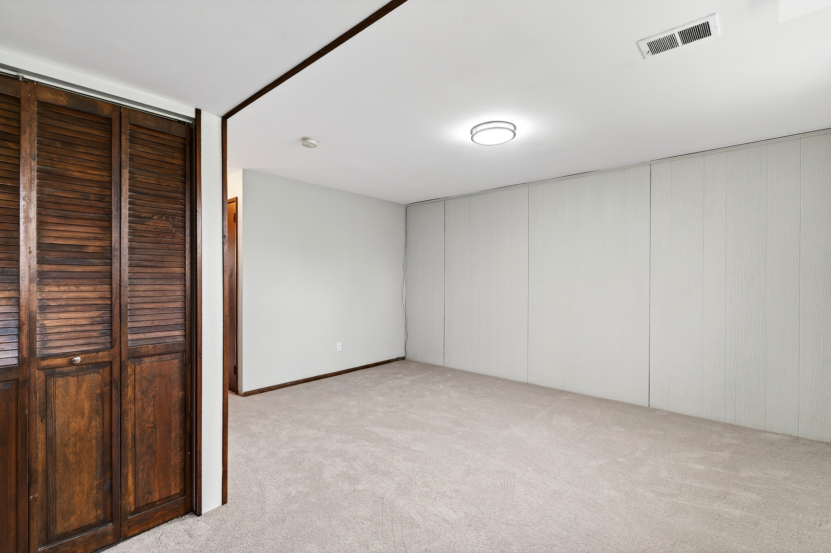 305 S 13th Street, St. Charles, IL 60174