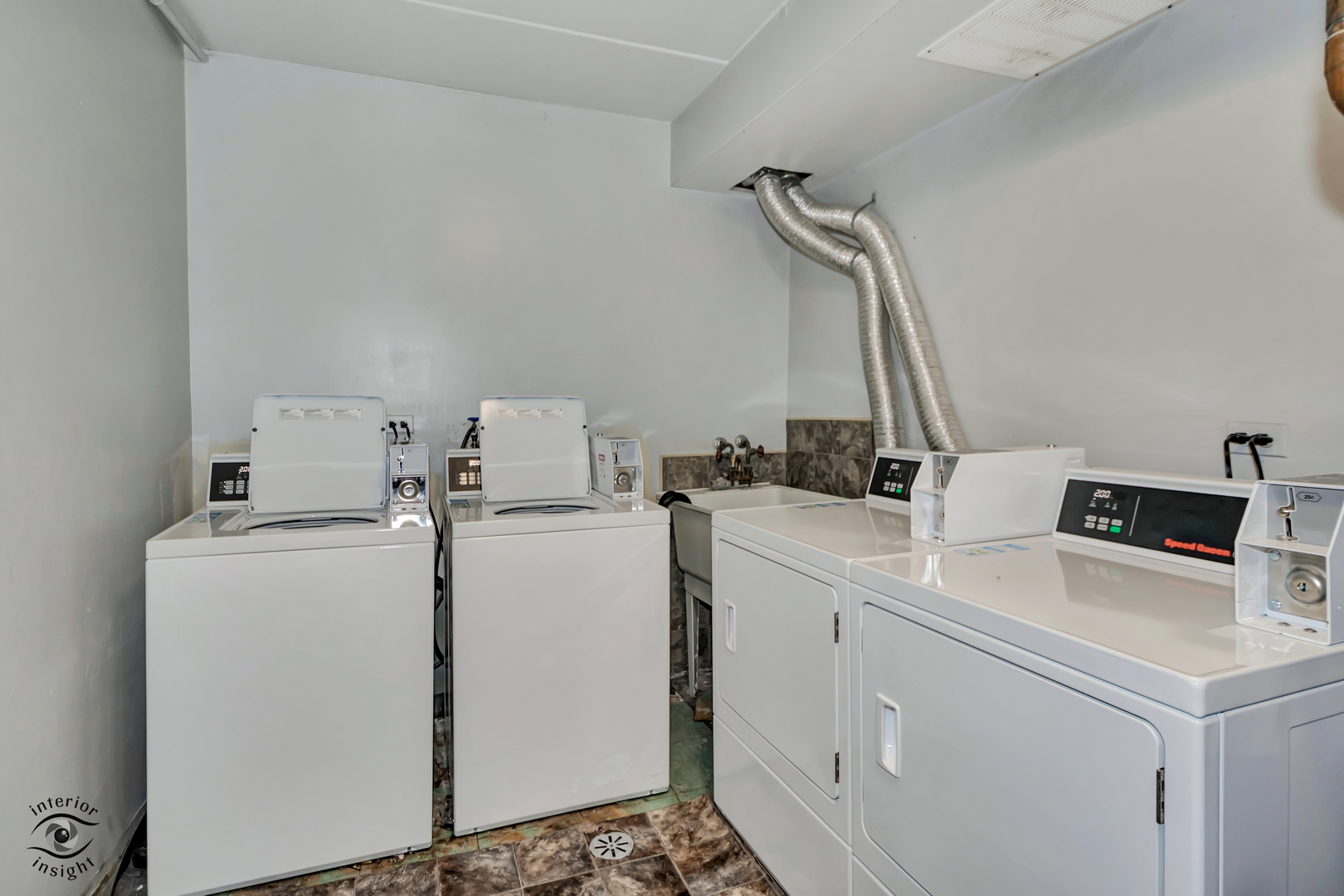 7140 166th Street #201, Tinley Park, IL 60477