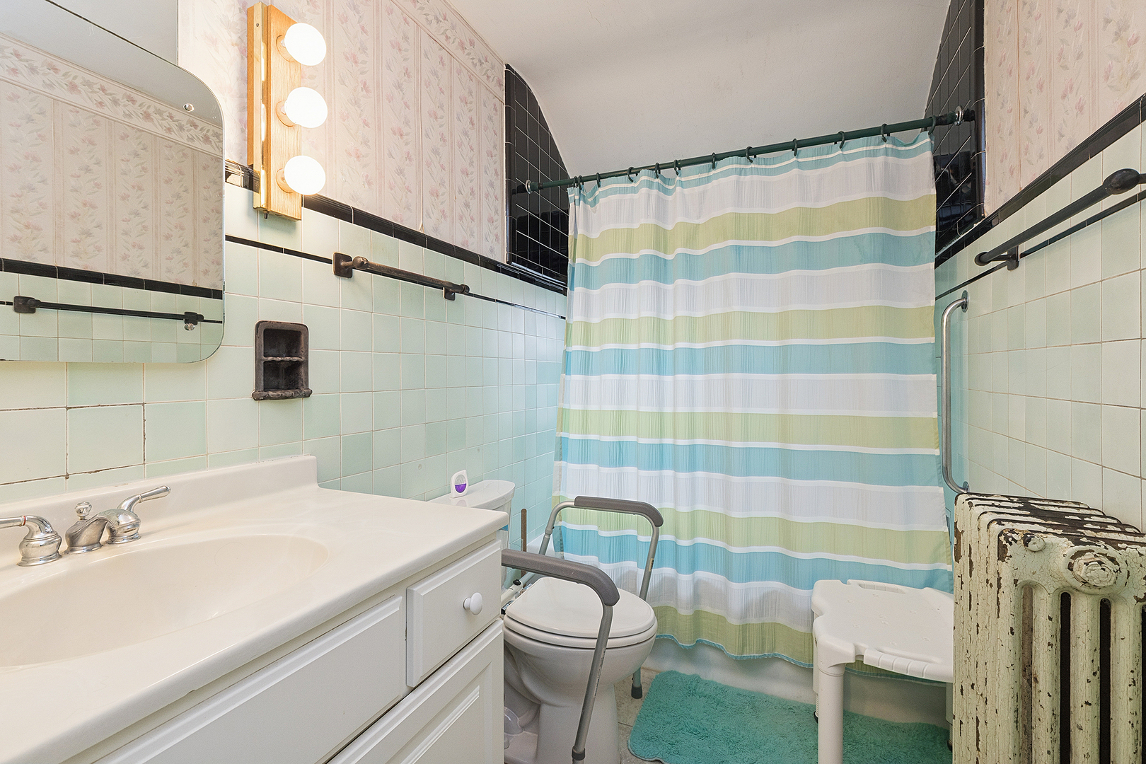 17930 Homewood Avenue, Homewood, IL 60430