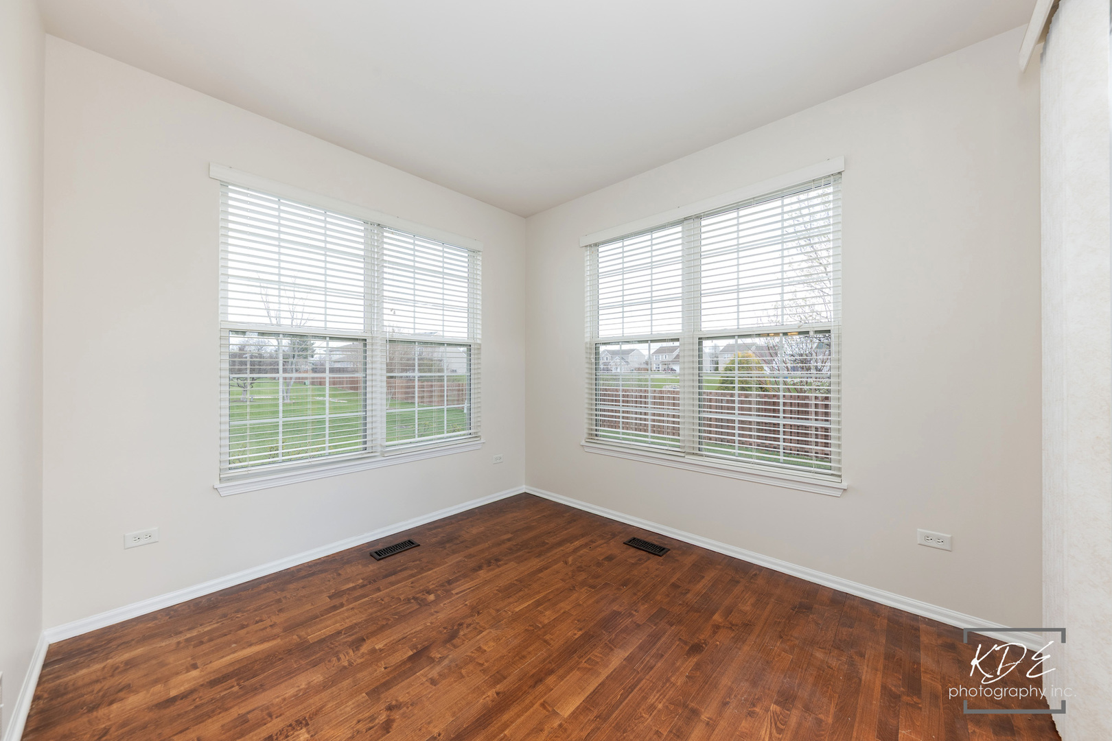 21102 Windsor Lake Way, Crest Hill, IL 60403