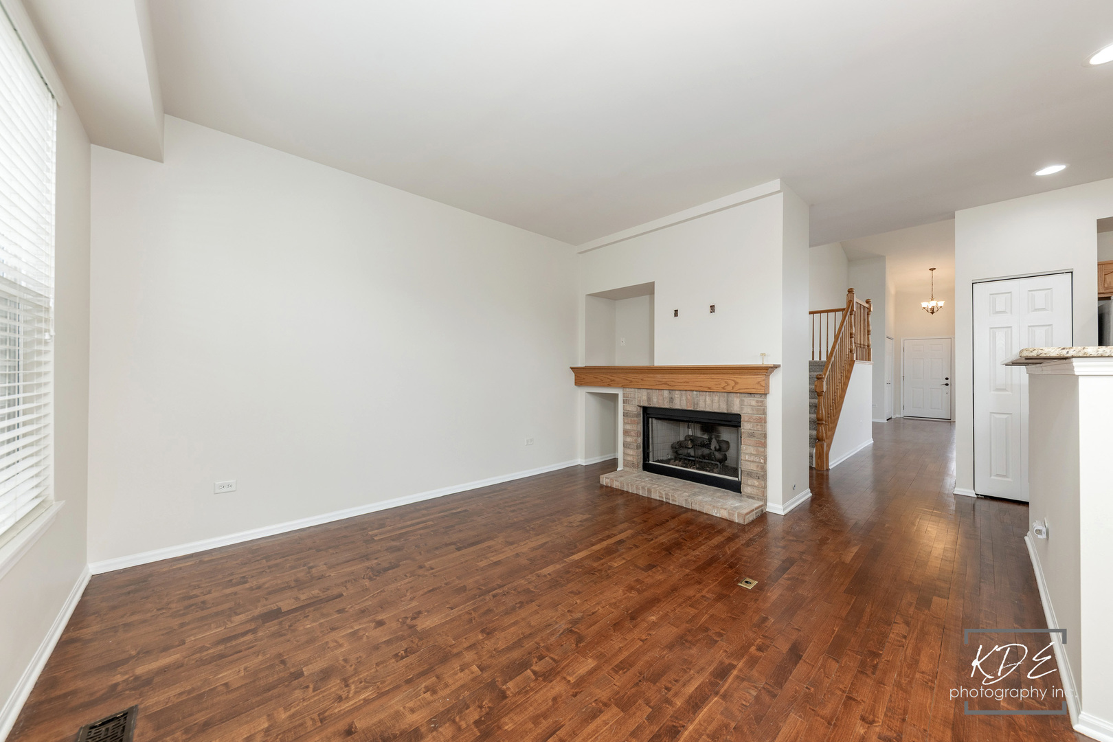 21102 Windsor Lake Way, Crest Hill, IL 60403