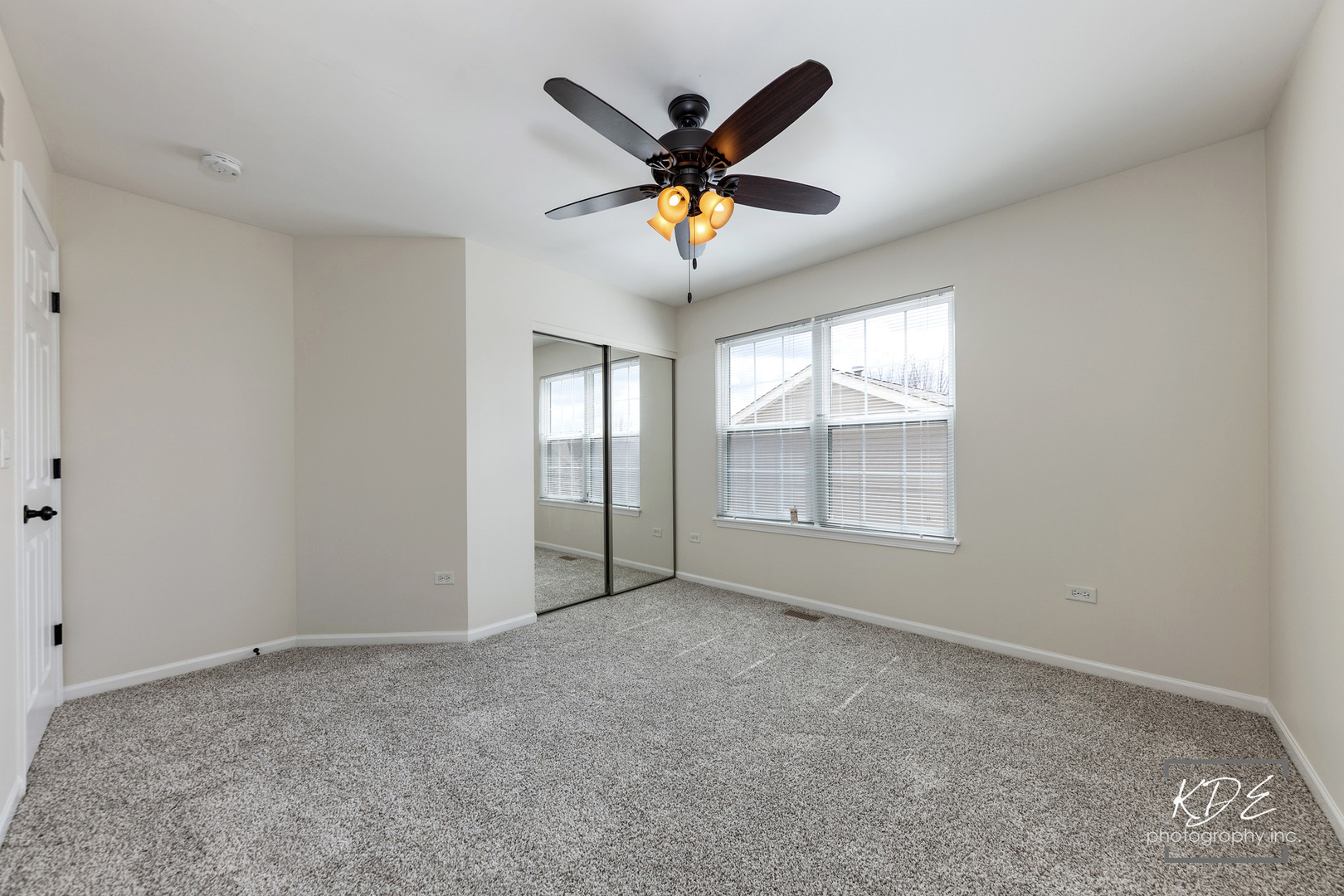 21102 Windsor Lake Way, Crest Hill, IL 60403