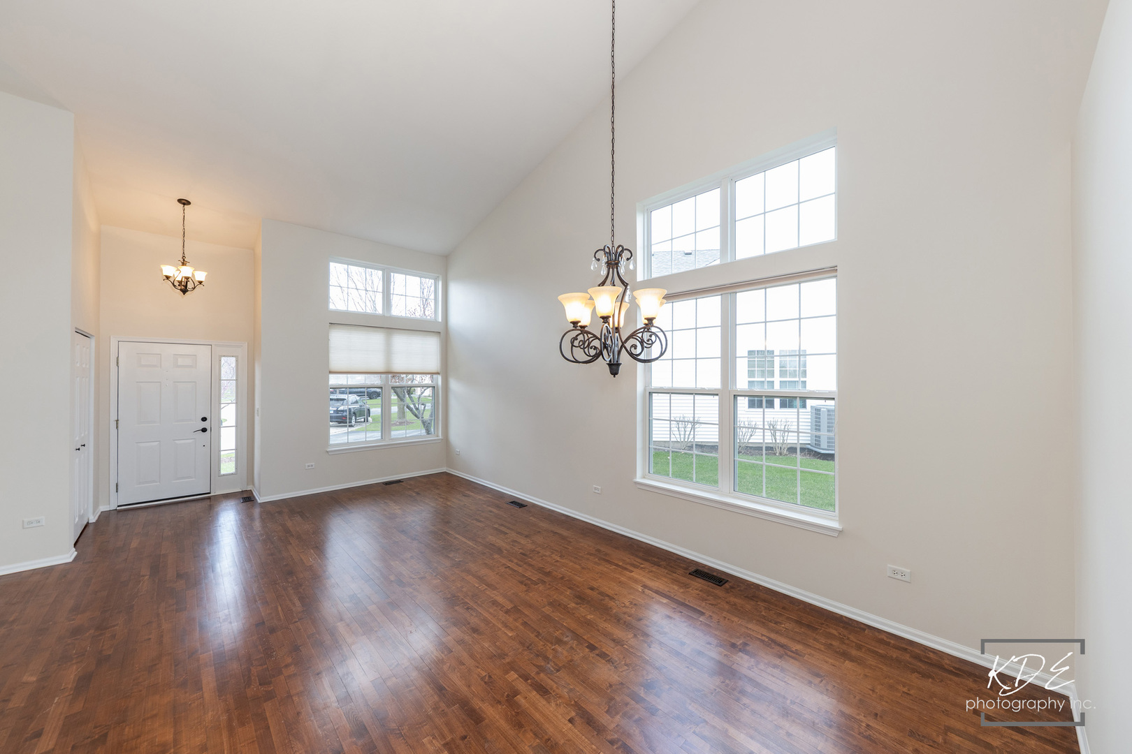 21102 Windsor Lake Way, Crest Hill, IL 60403