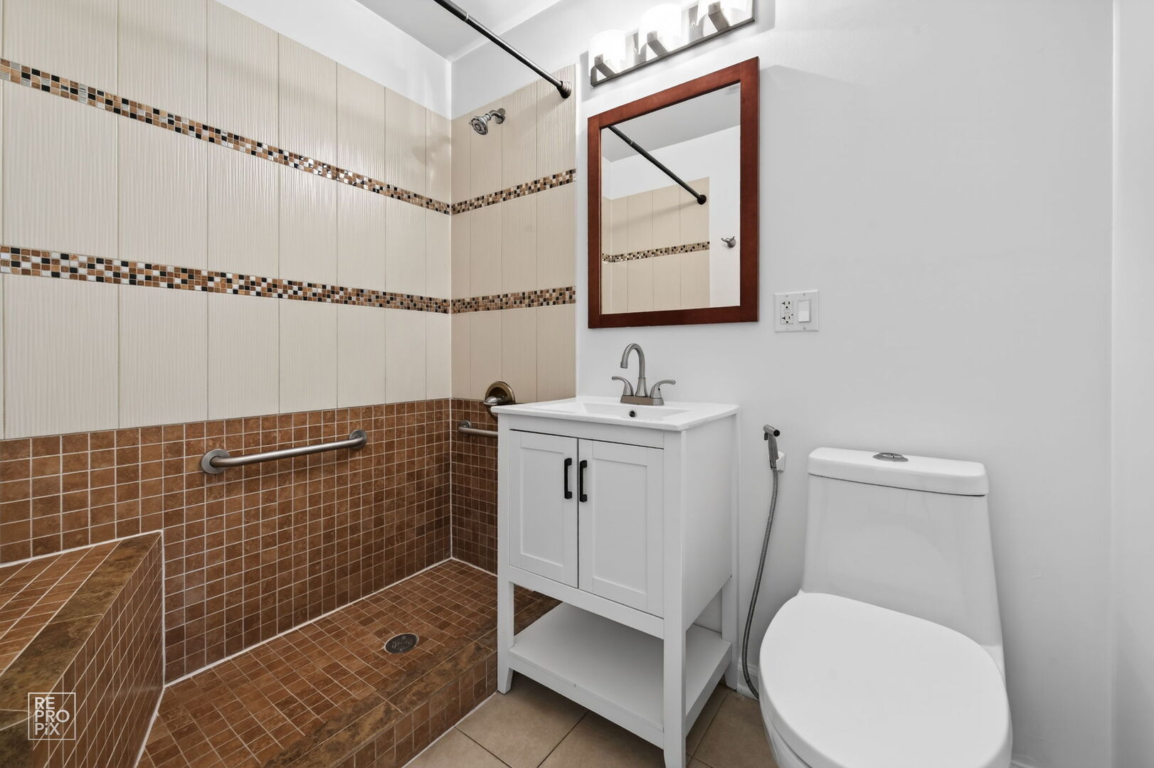 420 Berkshire Lane, Des Plaines, IL 60016