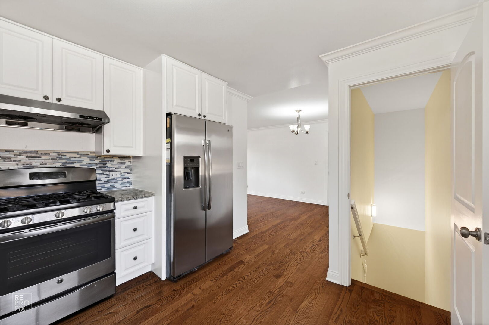 420 Berkshire Lane, Des Plaines, IL 60016