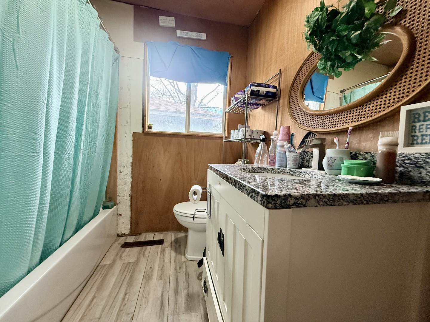 604 E Center Street, Monticello, IL 61856