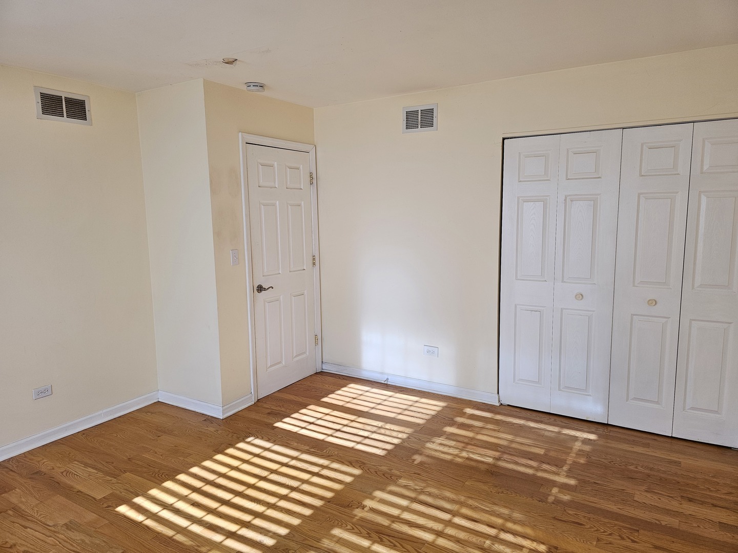 592 LOTUS Court #114-A, Wheeling, IL 60090