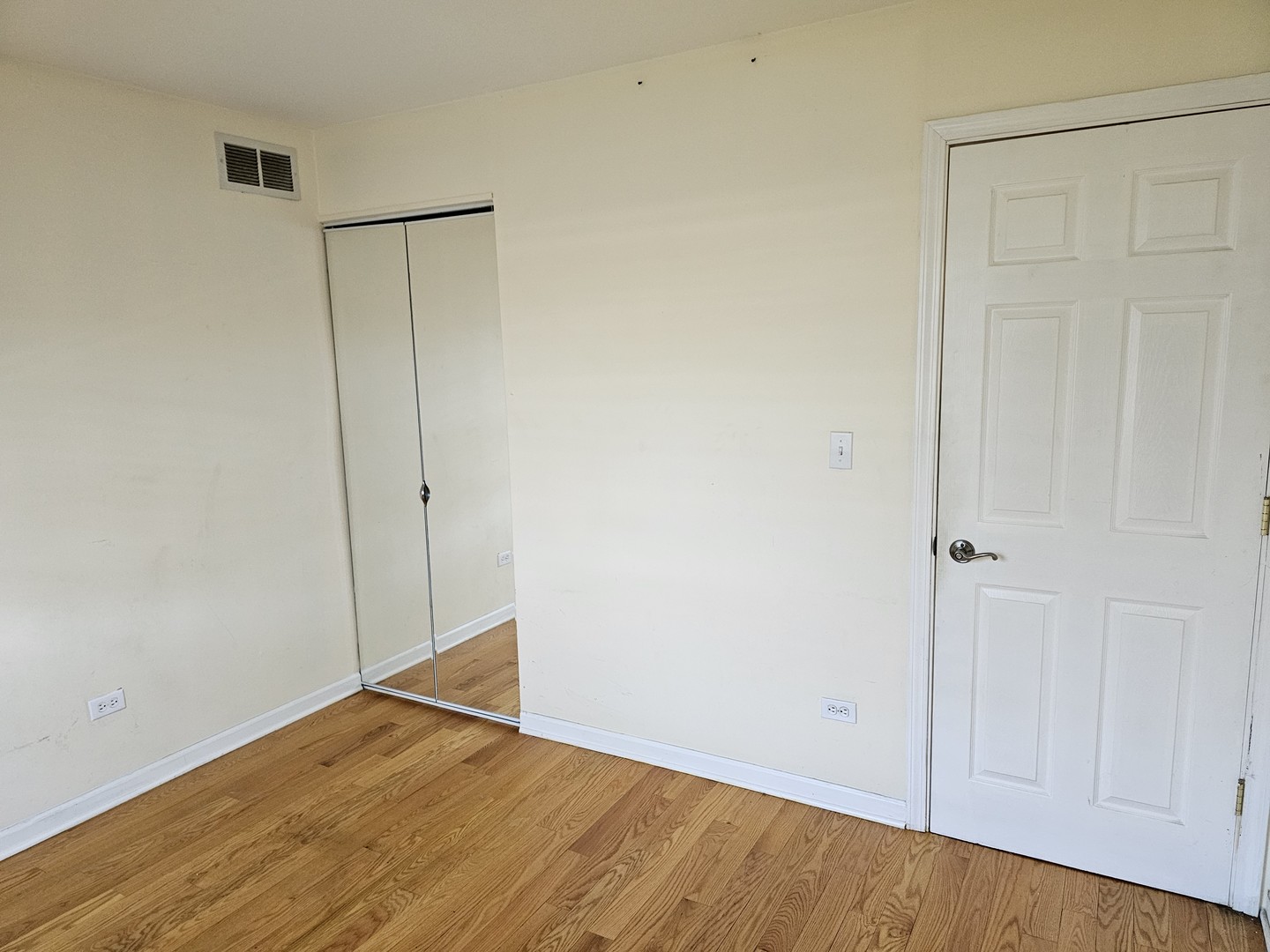 592 LOTUS Court #114-A, Wheeling, IL 60090