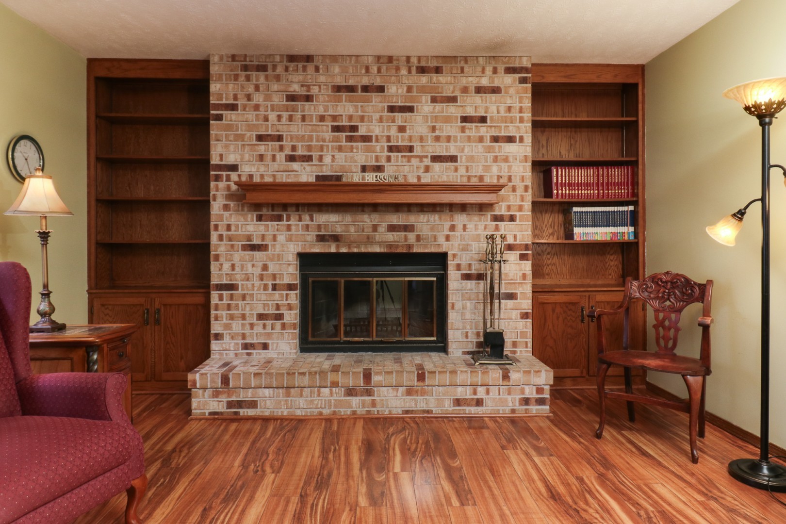 1005 S Hershey Road, Bloomington, IL 61704