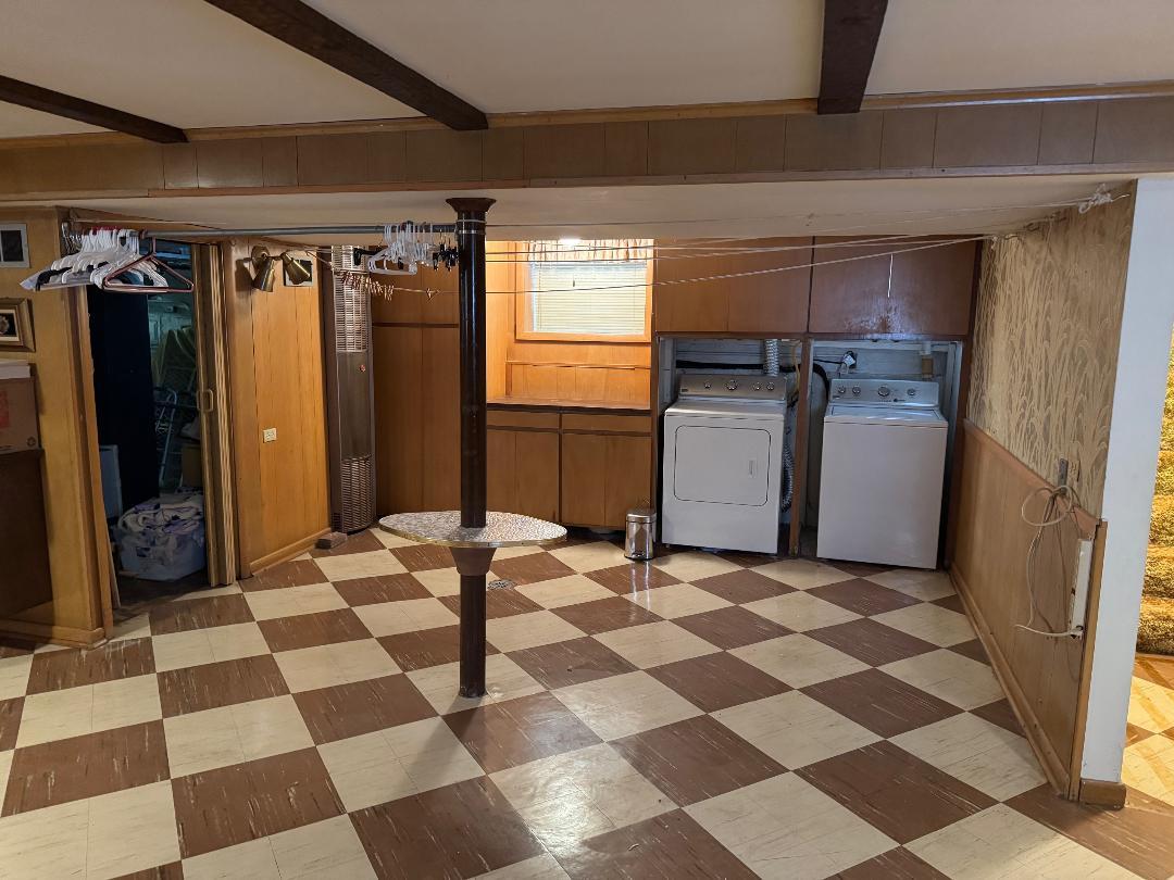 5805 N Merrimac Avenue, Chicago, IL 60646