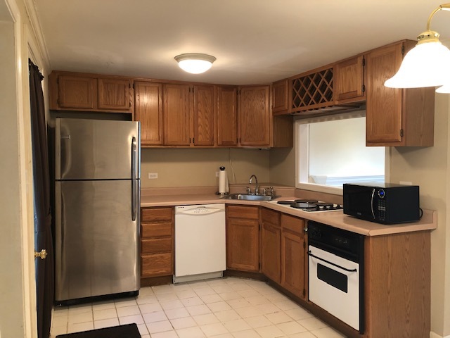 133 N Woodlawn Street, Wheaton, IL 60187