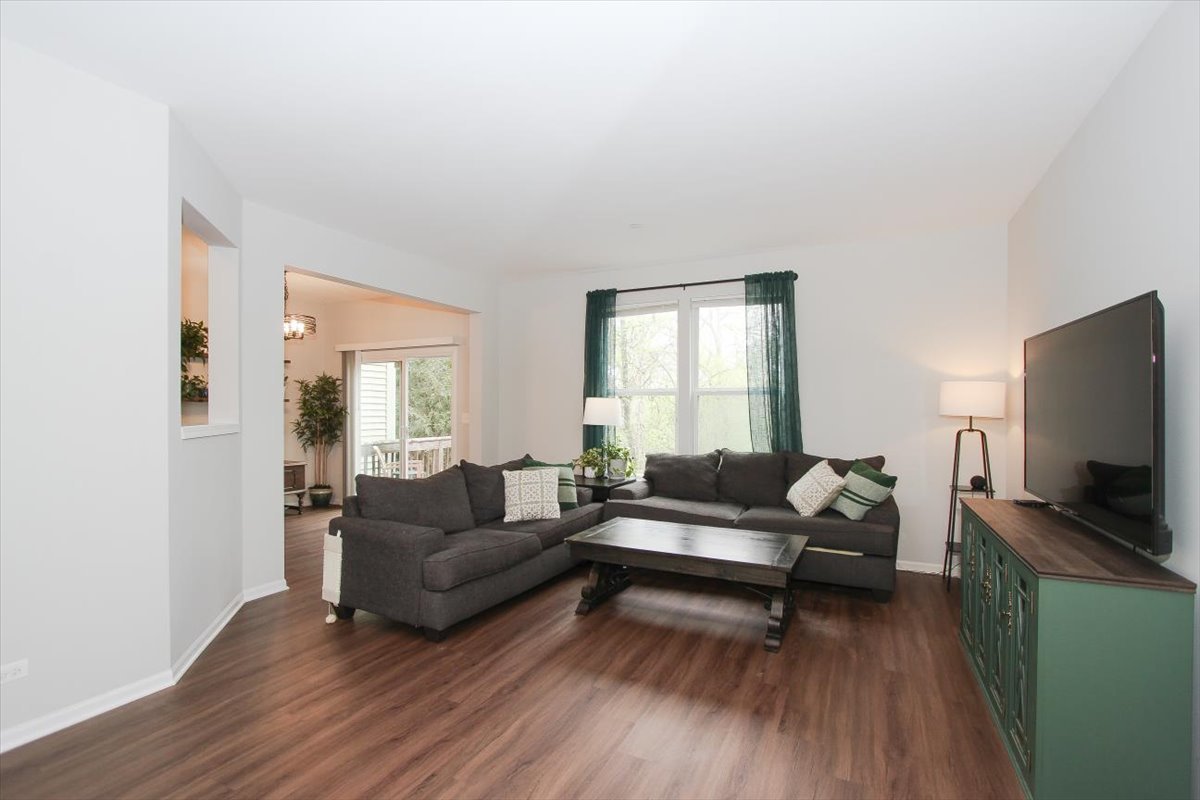 Streamwood, IL 60107