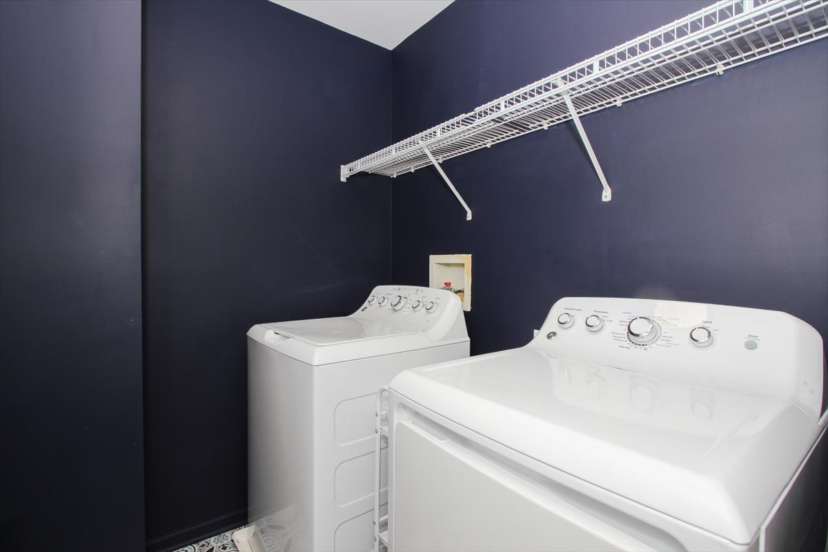 Streamwood, IL 60107