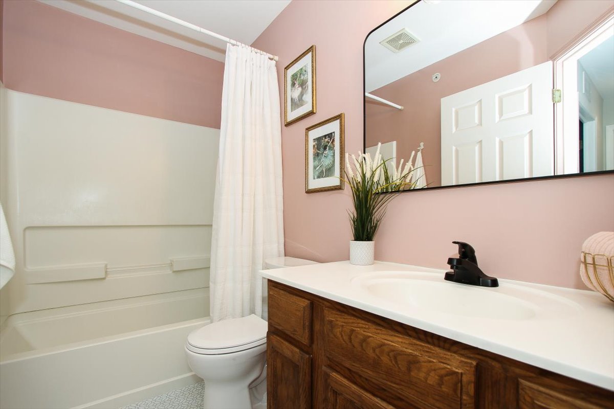 Streamwood, IL 60107