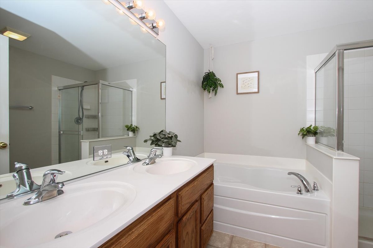 Streamwood, IL 60107