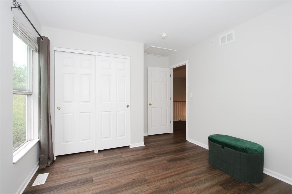 Streamwood, IL 60107