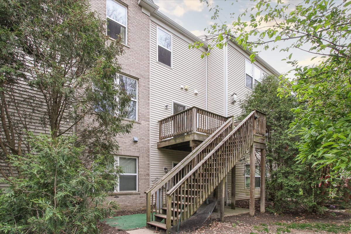 Streamwood, IL 60107