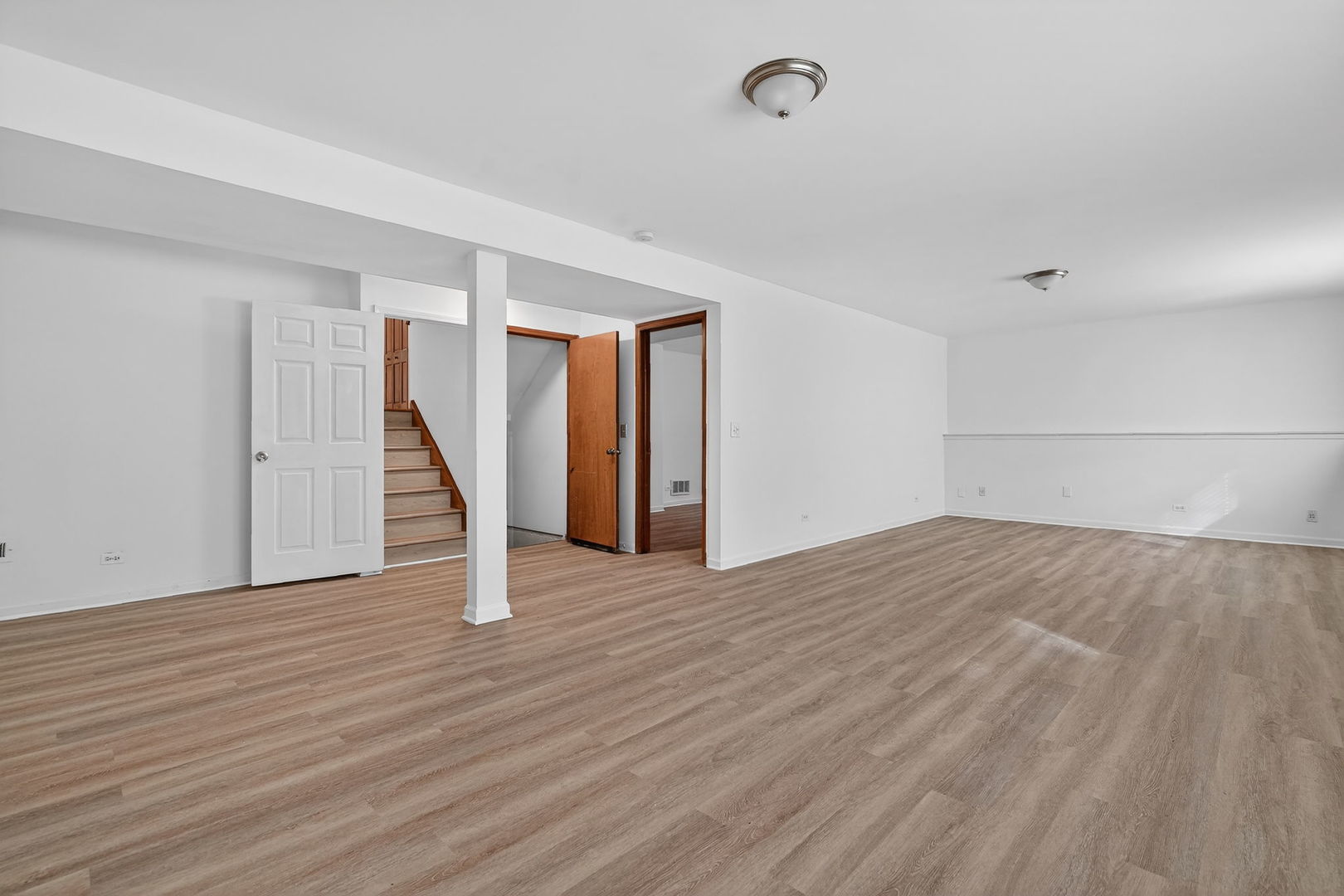 420 Windsor Drive, Oswego, IL 60543