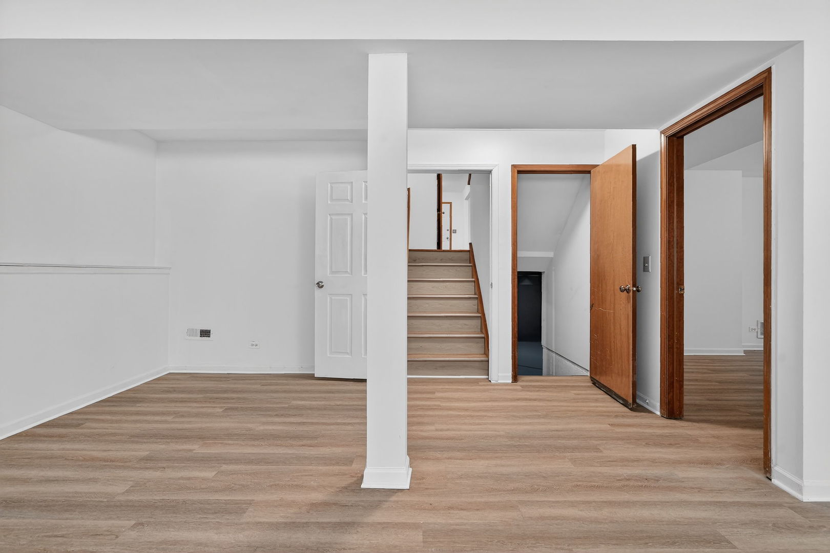 420 Windsor Drive, Oswego, IL 60543