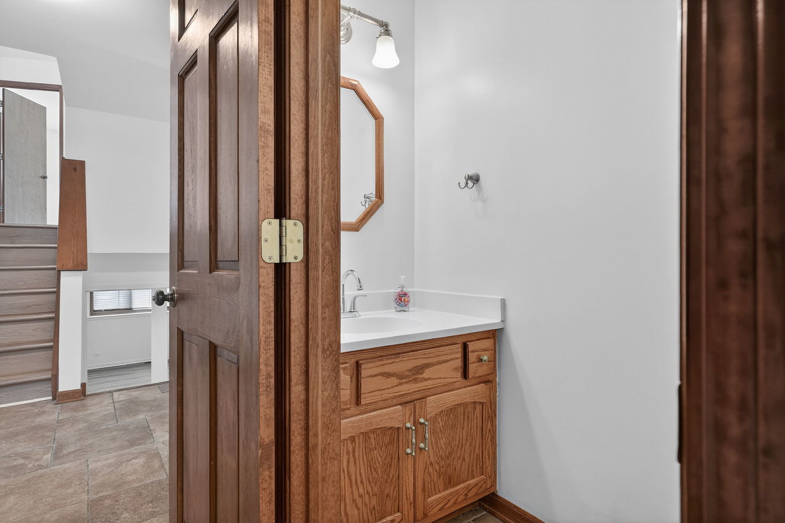 420 Windsor Drive, Oswego, IL 60543