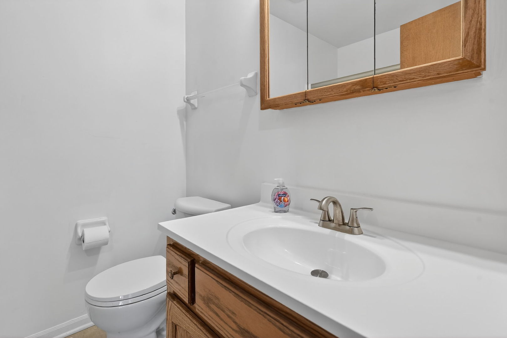 420 Windsor Drive, Oswego, IL 60543