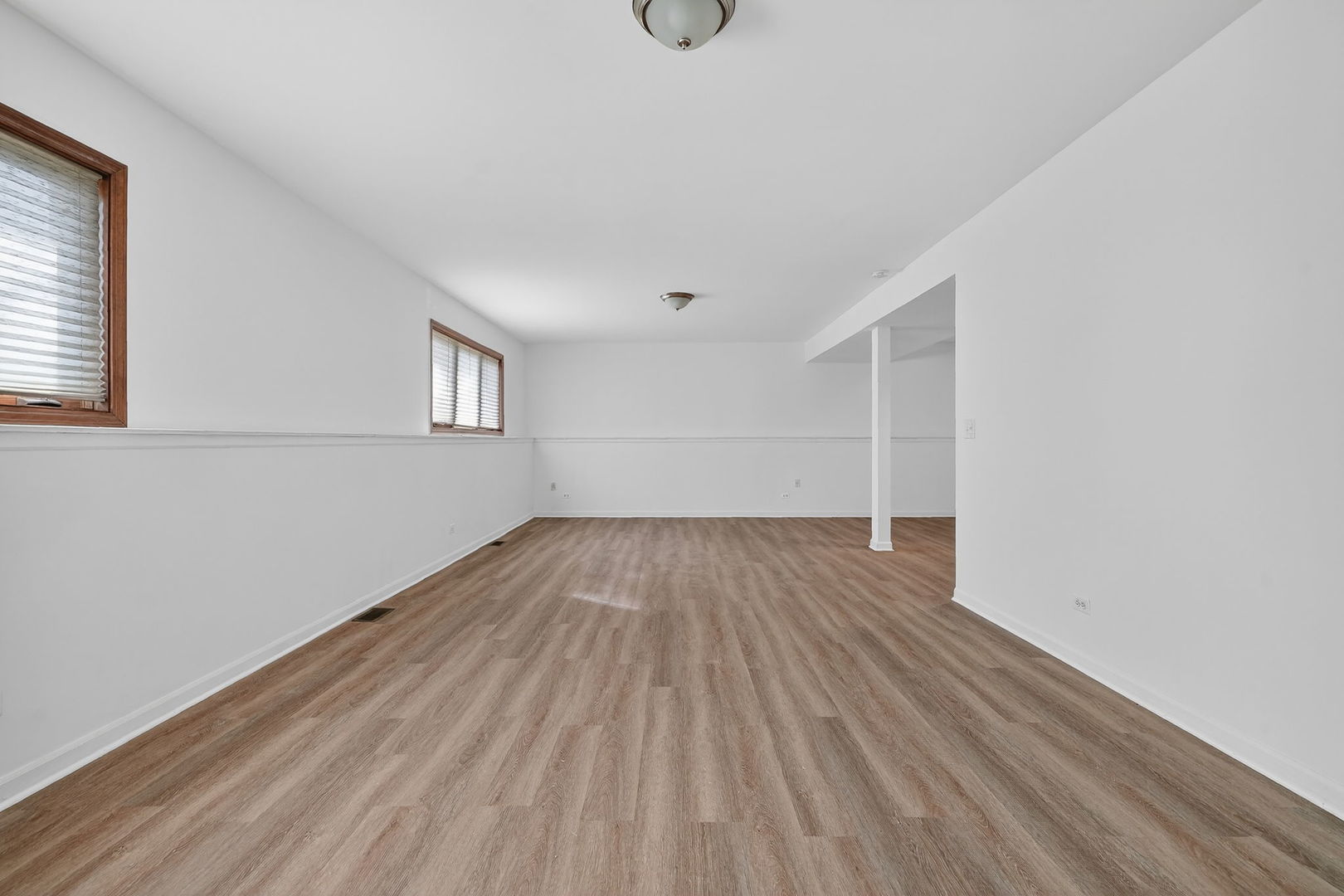 420 Windsor Drive, Oswego, IL 60543