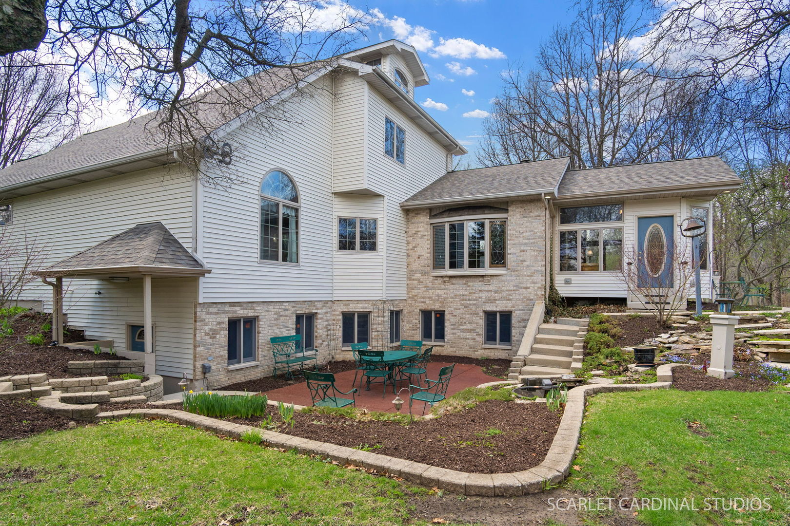 293 Farm Court, Yorkville, IL 60560