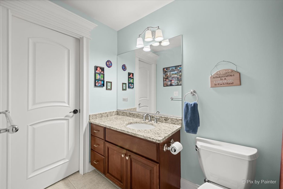 434 W Benton Avenue, Naperville, IL 60540