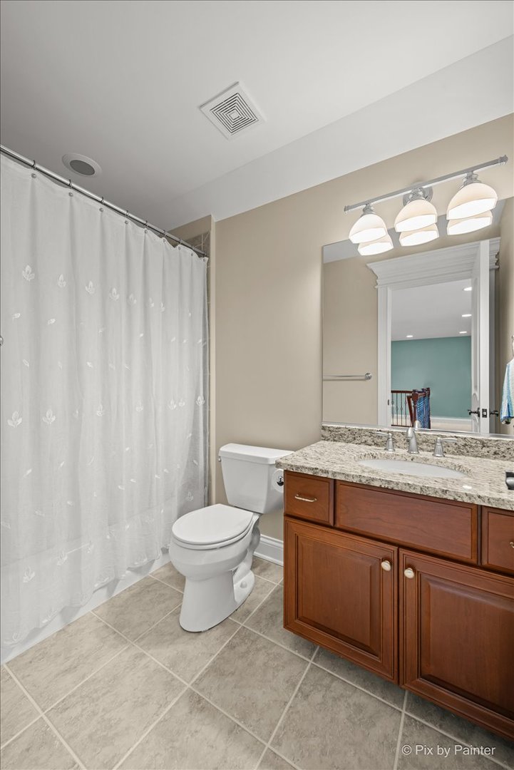 434 W Benton Avenue, Naperville, IL 60540