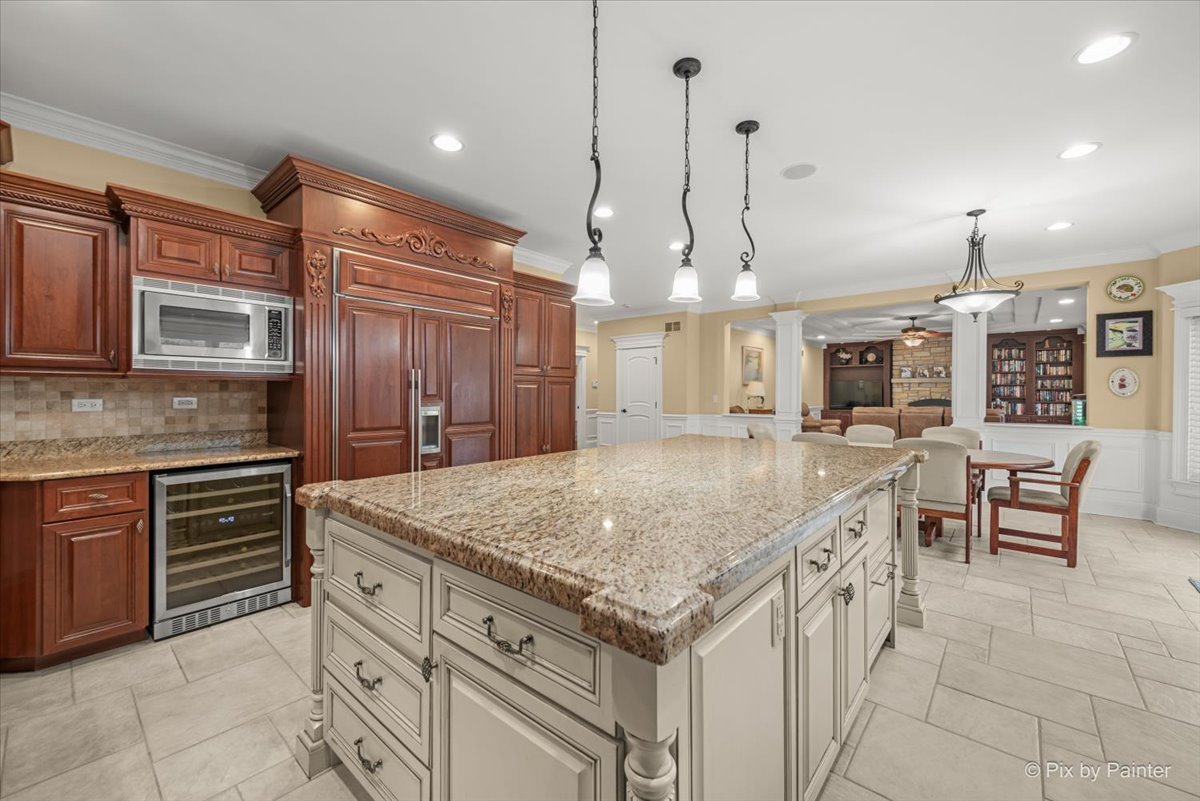 434 W Benton Avenue, Naperville, IL 60540