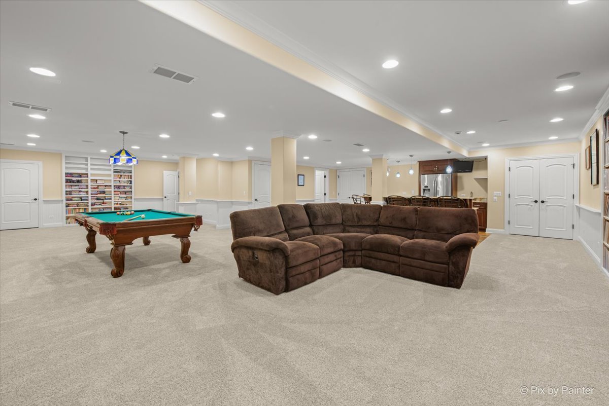 434 W Benton Avenue, Naperville, IL 60540